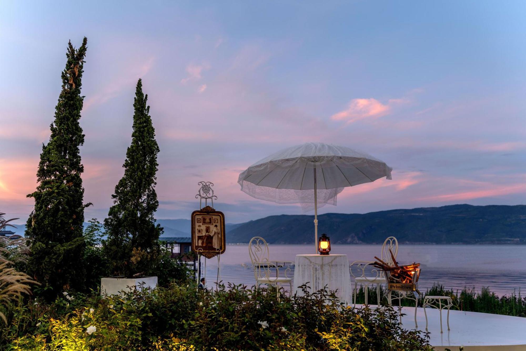 Dali Nest Secret Garden Lake View Inn Екстер'єр фото