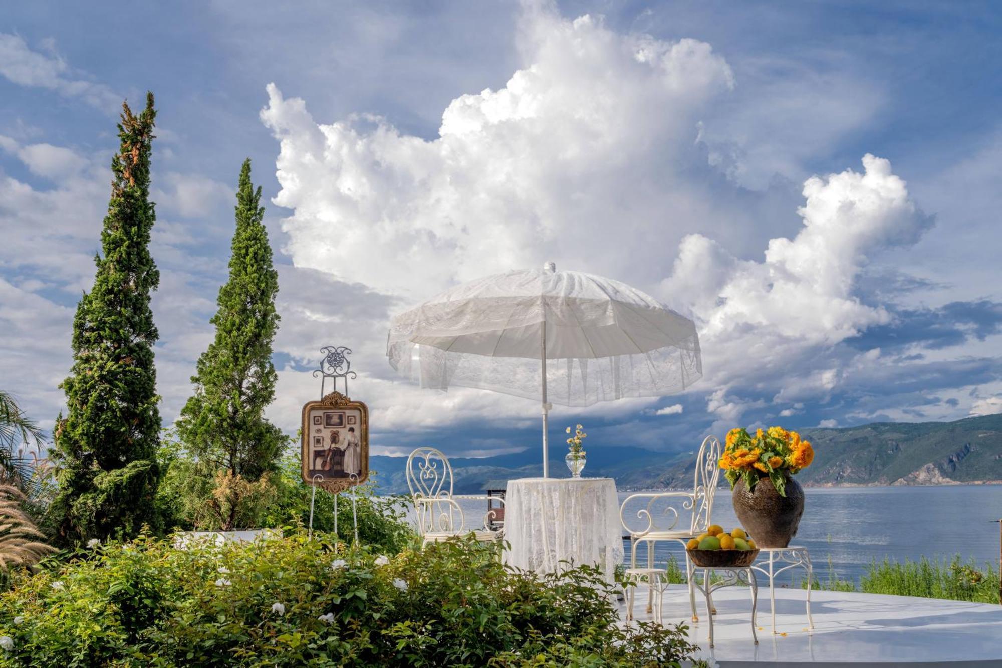 Dali Nest Secret Garden Lake View Inn Екстер'єр фото